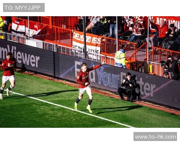 波尔图逆转曼城4-3晋级国王杯赛场瞬间引发热烈反响