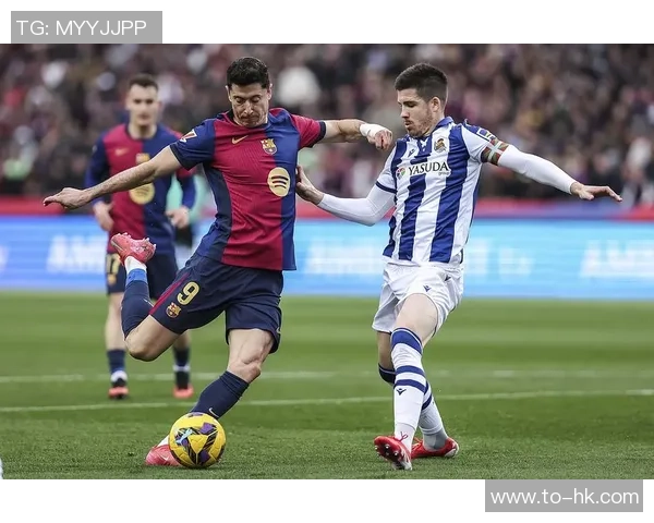 足总杯激战巴萨凭借帽子戏法力克曼联全场沸腾的精彩瞬间回顾